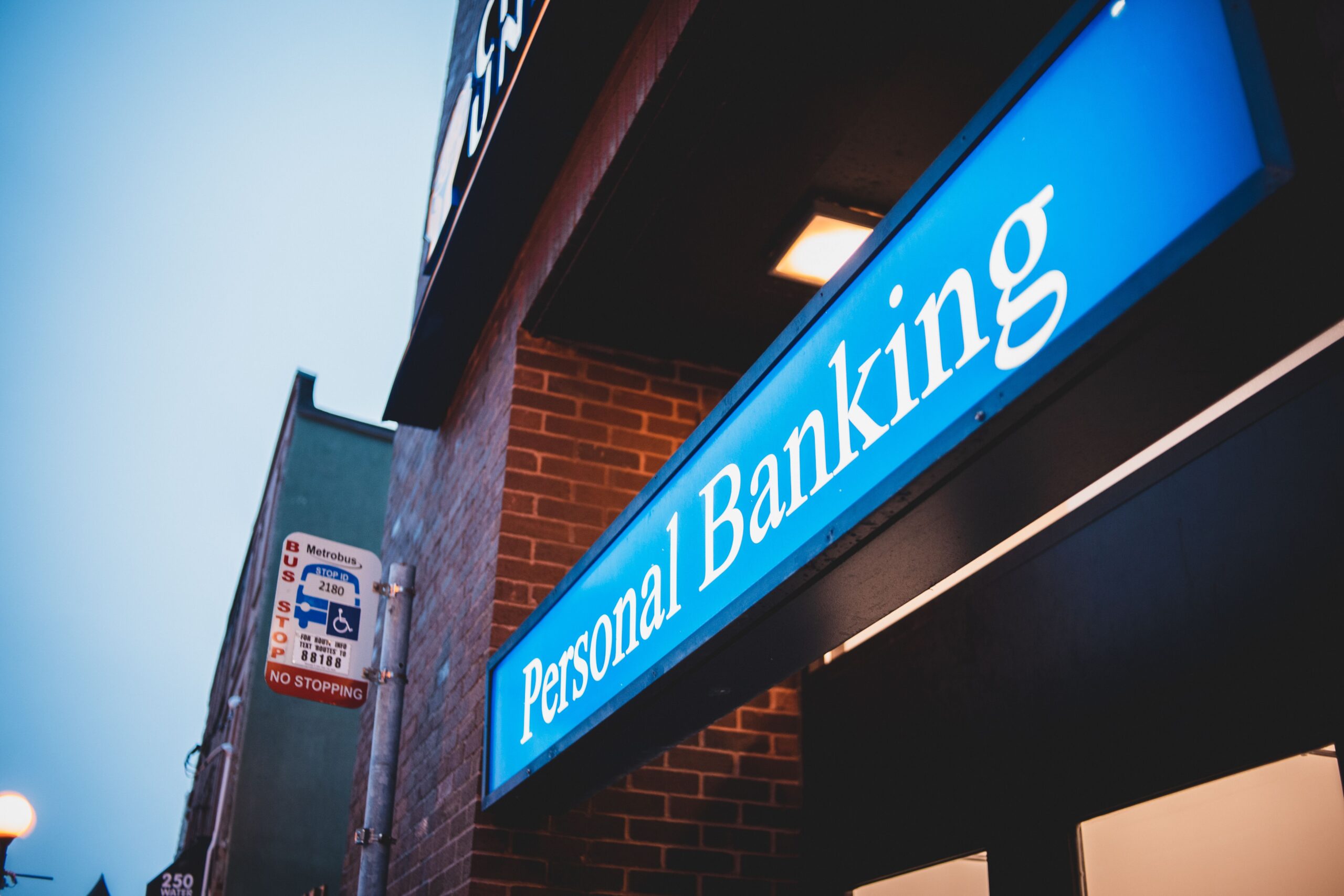 Tips for Opening Your First Bank Account as a newcomer